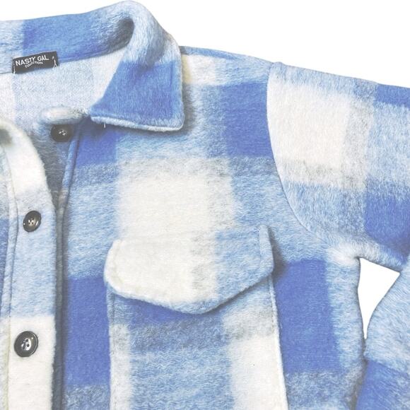 Nasty Gal Plaid Shacket Jacket Womens Size M Blue Ivory Poly Fleece Gorpcore - Picture 4 of 8